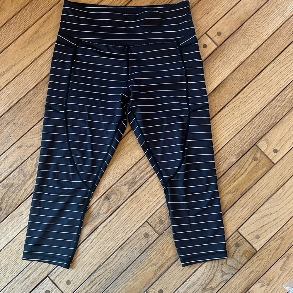 Zyia Active size 12 leggings/capris